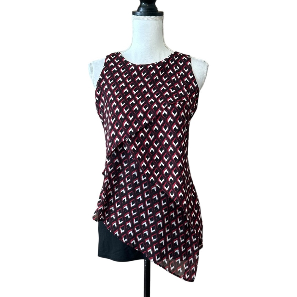 NWT WHBM Lila Geometric Asymmetrical Sleeveless Shell SZ XXS in Burgundy & Black